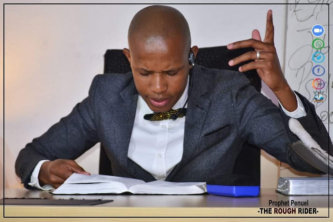 MnguniPenuel's tweet photo. The presence can hide in the hobbo and the presence can hide in a boy and in someone who is weak and who is not having what you have. You may despise the presence and the presence can hide in any size.
https://t.co/PsmsjX6CE8 https://t.co/VuzDtjpRAE