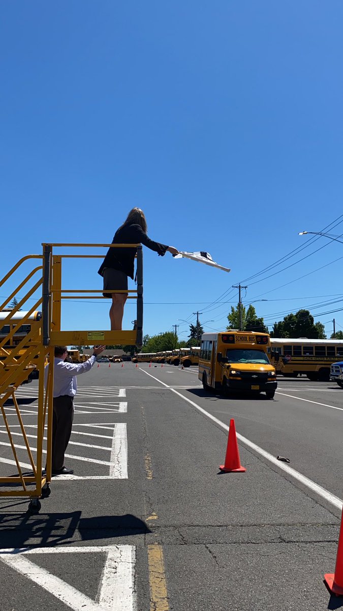 With utmost respect and appreciations for ⁦<a href="/salemkeizer/">Salem-Keizer Public Schools</a>⁩ drivers!!! Thank you for being the first greeters of our students and getting them safely to school and for your flexibility during the year called COVID. 🙏