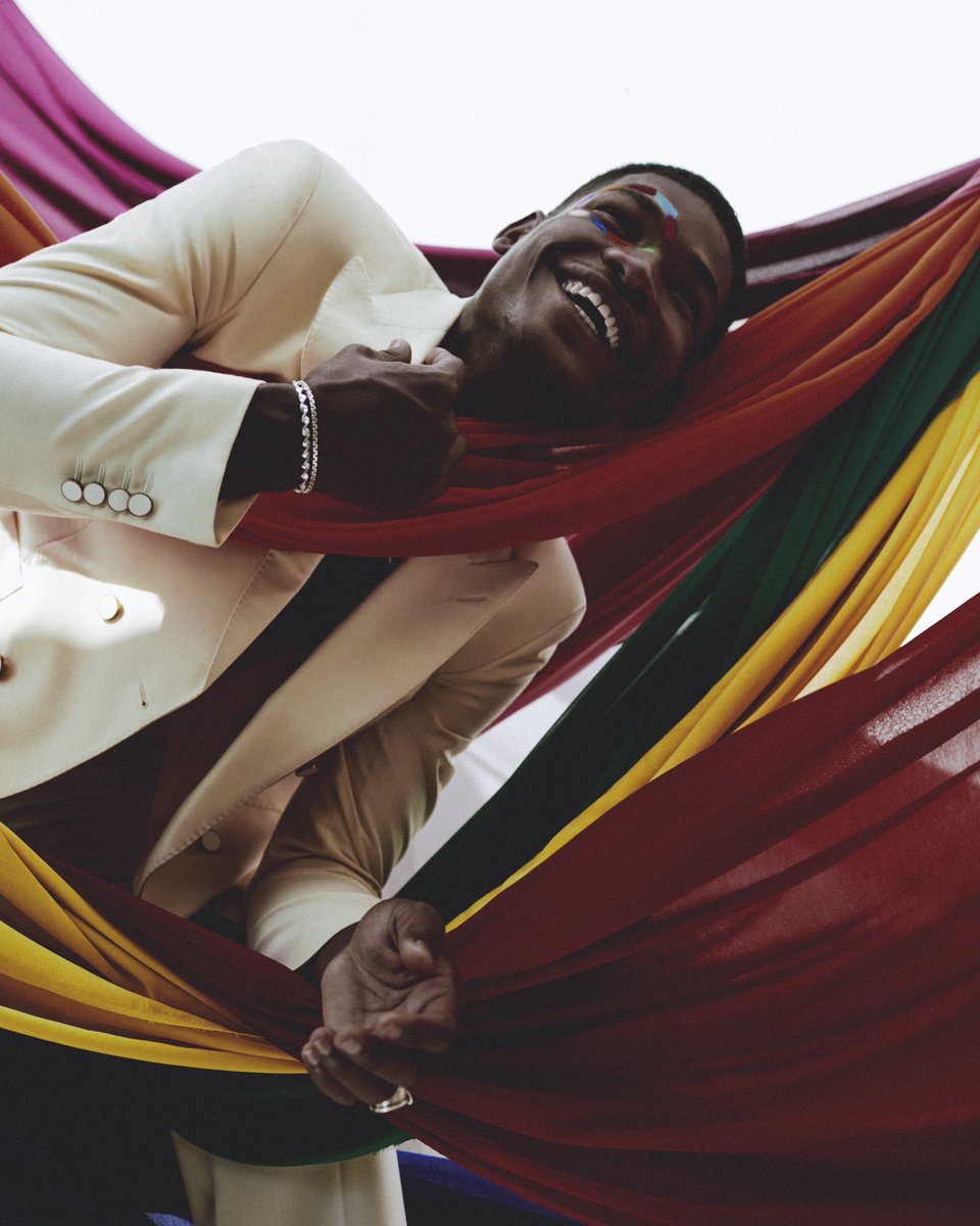 adornellas_'s tweet photo. @VoguePortugal #loveislove #vogue https://t.co/it2AwLQB2P
