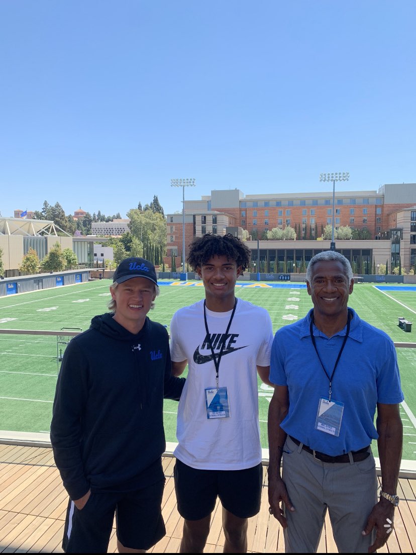 Had a great visit to UCLA on Monday. Thank you to <a href="/jerryneuheisel/">Jerry Neuheisel</a> for showing me around! <a href="/MikeHaynesNFL/">Mike Haynes</a>