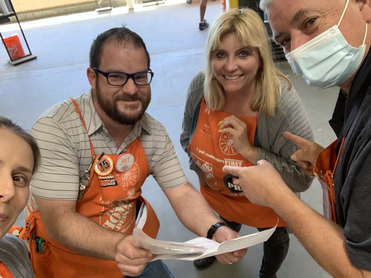 Ela (@elazielinska11) on Twitter photo Recognition for Phyllis cashier at 2673 for her excellent customer service and commitment to G.E.T👏🎉🤩. Phyllis received a customer compliment letter about how great her service is! <a href="/ctk012/">Conor Kennedy</a> <a href="/darylouellette/">Daryl Ouellette</a><a href="/Mickey2015O/">Michael O'Neill</a> <a href="/THDMikeP/">Mike Powell</a> @rosadyer01 Recognition for Phyllis cashier at 2673 for her excellent customer service and commitment to G.E.T👏🎉🤩. Phyllis received a customer compliment letter about how great her service is! <a href="/ctk012/">Conor Kennedy</a> <a href="/darylouellette/">Daryl Ouellette</a><a href="/Mickey2015O/">Michael O'Neill</a> <a href="/THDMikeP/">Mike Powell</a> @rosadyer01