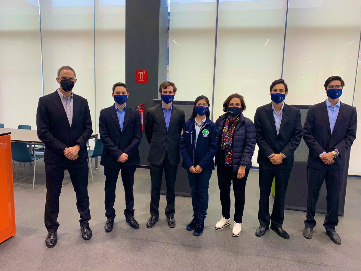 Tuve la oportunidad de conocer <a href="/ColibriMission/">Colibrí Mission</a> de la mano de parte de sus alumnos, y de Alex Ordóñez y <a href="/lagunation_/">Carlos Laguna</a>. 
Extraordinario proyecto espacial, mexicano e intercampus en el que podemos participar: donadora.org/misioncolibri
¡Felicidades! Cc: <a href="/UPbonaterra/">Universidad Panamericana Aguascalientes</a> <a href="/UPGdl/">Universidad Panamericana Guadalajara</a> <a href="/UPMexico/">Universidad Panamericana Ciudad de México</a>