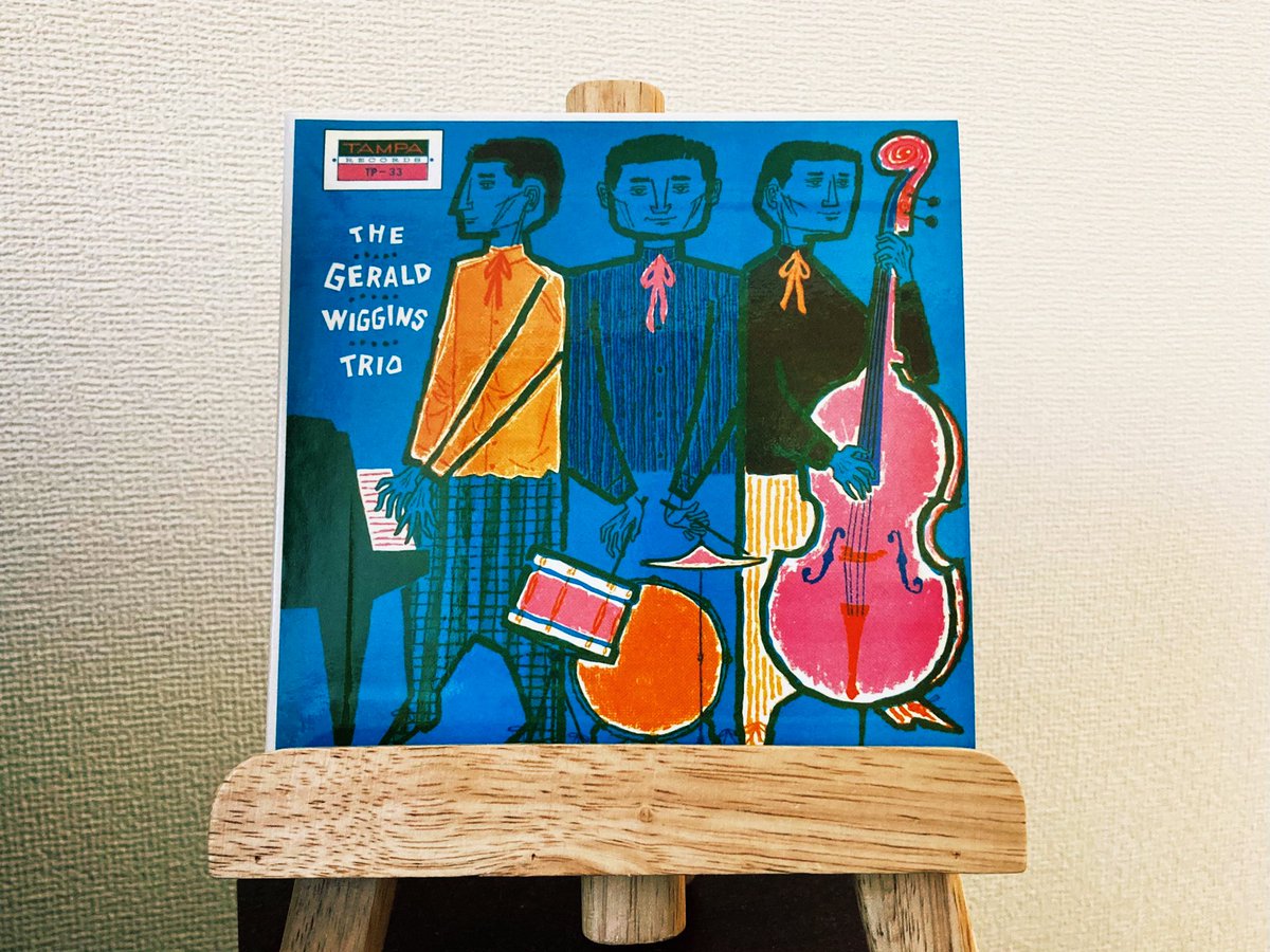 jazz_groovy141's tweet photo. #NowPlaying
#GeraldWiggins
おはようございます☀
今朝はジェラルド・ウィギンスのTAMPA盤ピアノトリオを。
ジャケットに惹かれて購入。西海岸で活躍した人で晴れ晴れしたタッチでスィングしてます🎶
ピアノファンの方には特にお薦め。
Three Little Words https://t.co/JzvVH9hVtq @YouTubeより https://t.co/c4OSYAkiQu