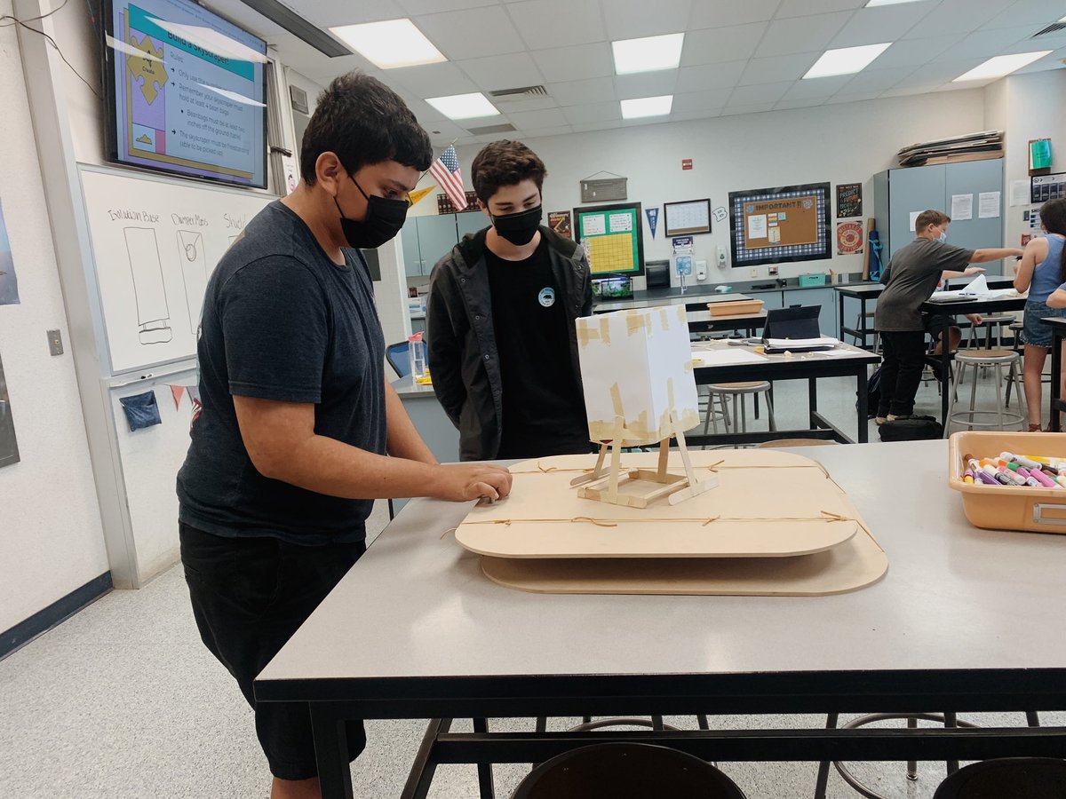 tarahteaches's tweet photo. Team work and collaboration in action!! I was thoroughly impressed by the creativity and problem solving skills I saw today! #civilengineering #bsdenrichmentcamp #STEMeducation https://t.co/9eWY903sIZ