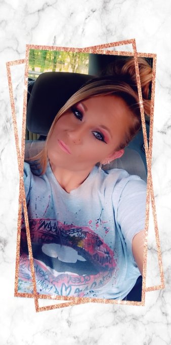 Bored https://t.co/fxPRr0TV9l