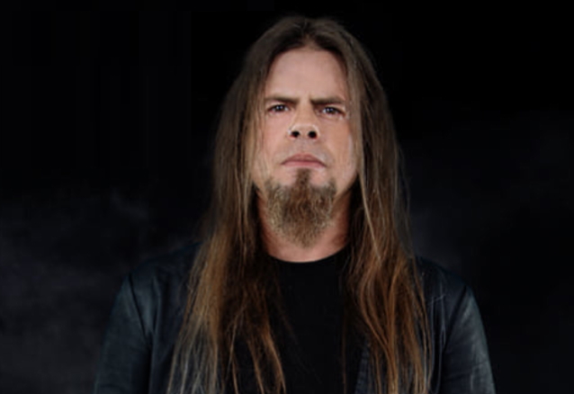 TODD LA TORRE Says Current QUEENSRŸCHE Lineup Is 'Putting Out Better Music Than The Band Did When It Had More Original Members' blabbermouth.net/news/todd-la-t…