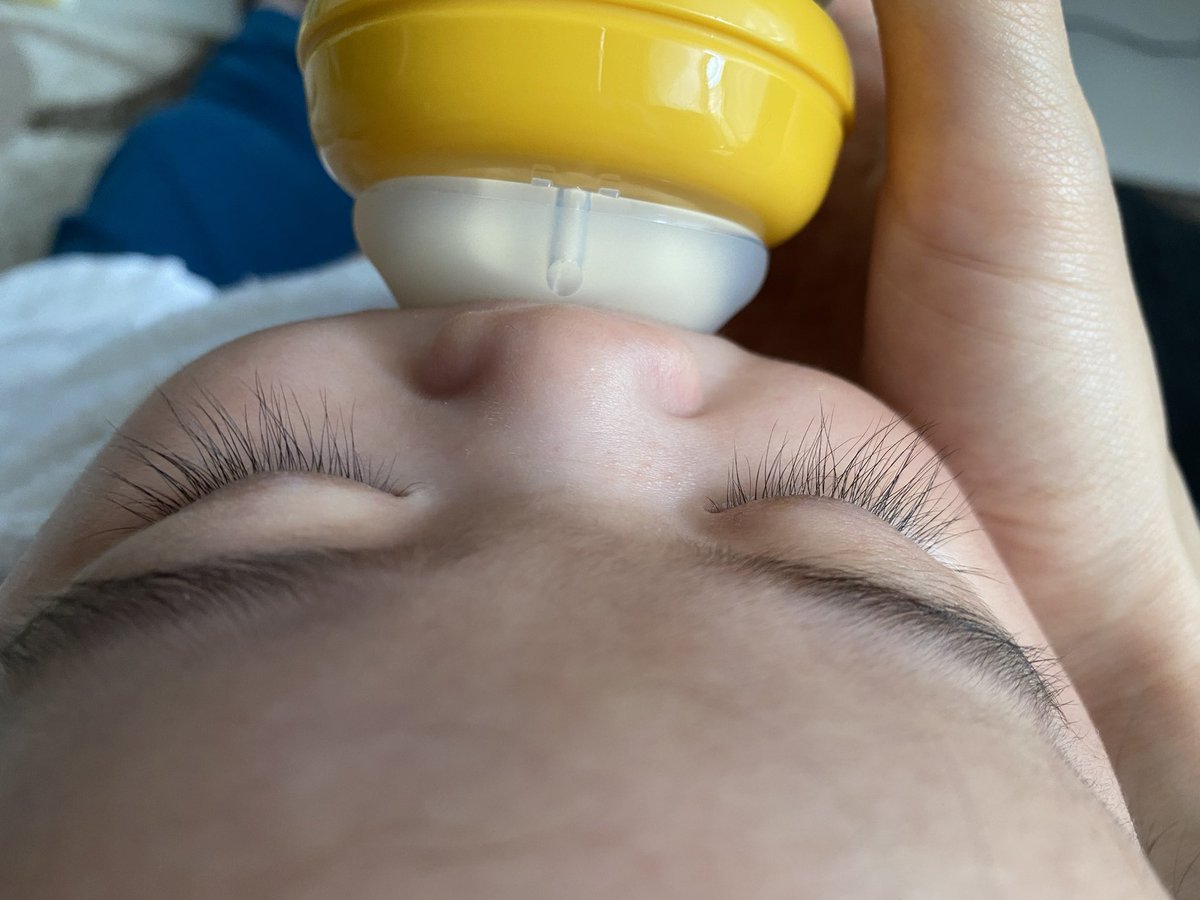 Ragi 良木ひとみ ジーナ式4m 3ヶ月ぶりの美容院 はぁ 癒し 1週間連続夜通し寝成功 お利口 体重も7キロこえた 小さく産まれたのに周りの同月齢の子たちよりデカい 首はまだ座らなそう モノを掴みたいという感情が出てきた