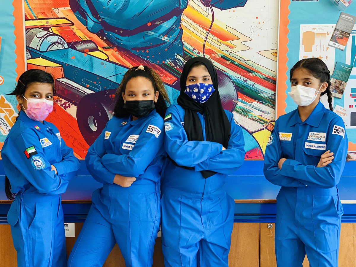 tamiabarnes85's tweet photo. #FormulaEthara #classroomracing #STEM Our young engineers are ready for race day June 25th. I am a proud coach! https://t.co/0mAcXn4HM0