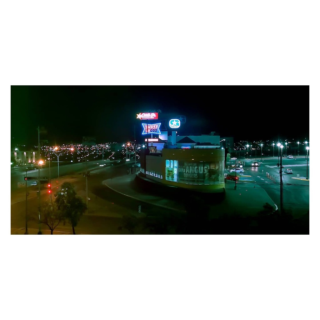 NVarmando1's tweet photo. #mexico #igersmexico #igerschihuahua #streetleaks #nightshot #makemeseemag #ig_cinemag #ig_onstandby #irimages #cinematicphotography #cinematic #railstagram #streetgrammersmx #chihuahuacapital #darkaesthetic #nightwalker #nightshooters https://t.co/KmTwOtUMvk https://t.co/wVtSQ6uhut