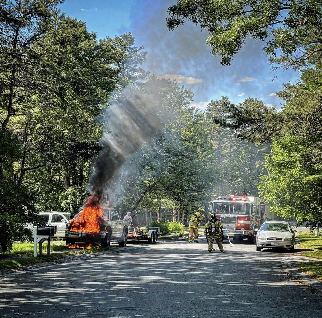NEW: @PlymouthFireDpt Engine 2 also battled this truck fire in West Plymouth today @EdBradl88480009 https://t.co/RKjRcfhYCG