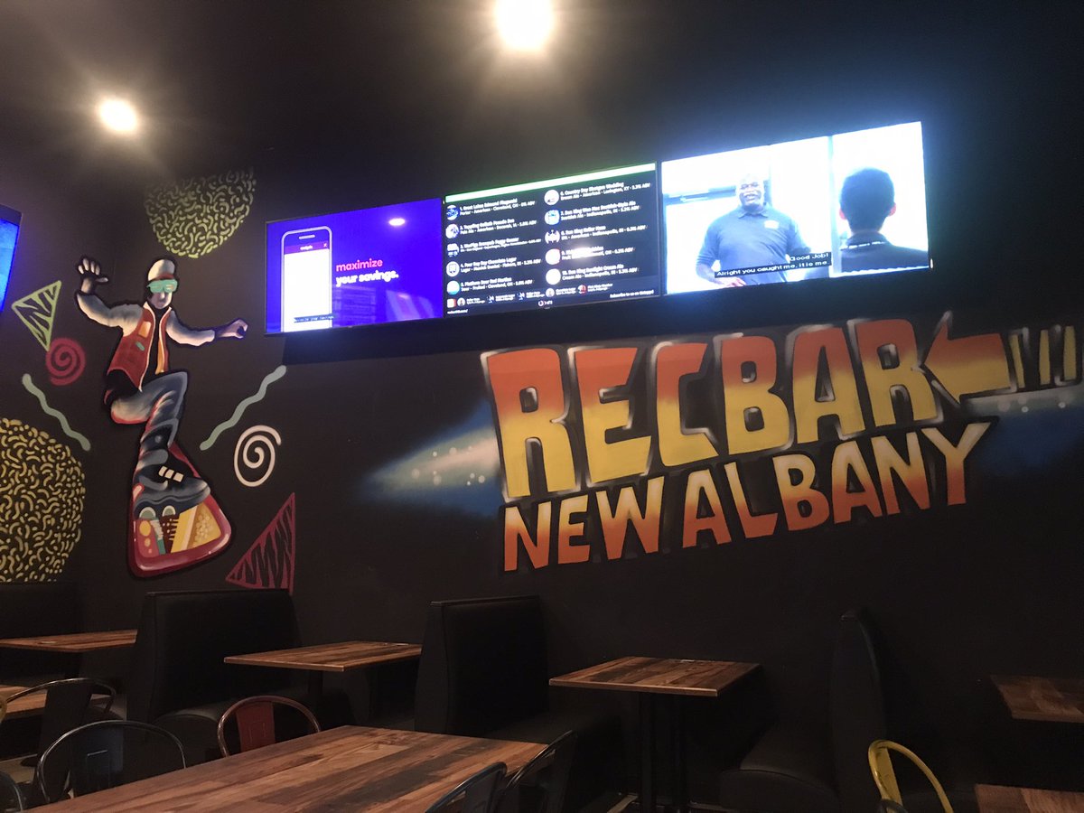 TformTheNight's tweet image. If you&apos;re coming to #RoboCon2021, and looking for some entertainment and food. Try out Recbar812! It&apos;s packed with nostalgia! And games!!!