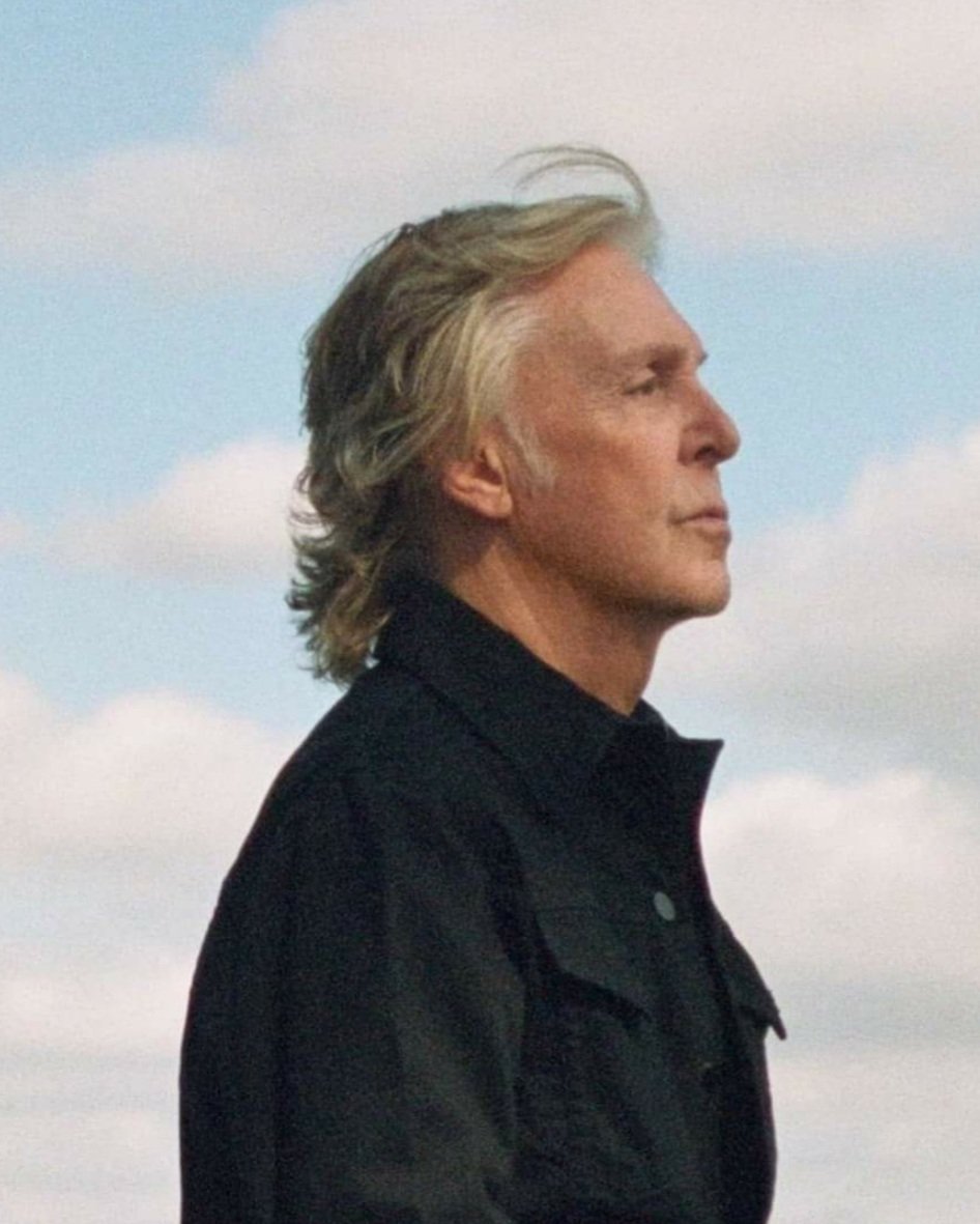 #HappybirthdayPaulMcCartney 
Felicidades Paul.
Artista y persona admirable.