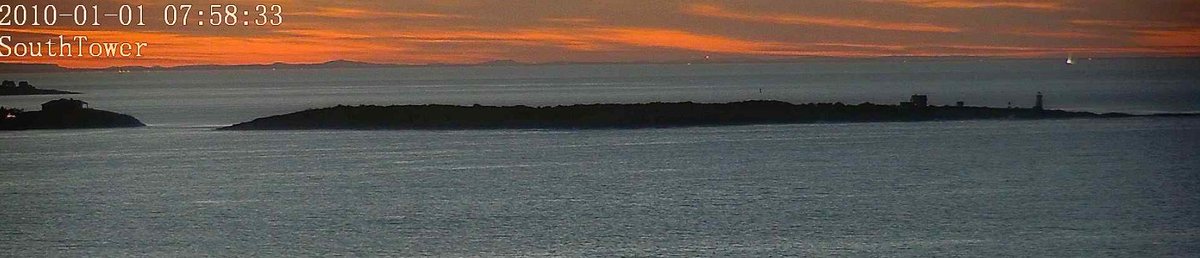 CapeAnnWeather's tweet photo. #straitsmouthlight #ipswichbay #capeannwx #thacherisland #southtower https://t.co/MDiFq9YjIa