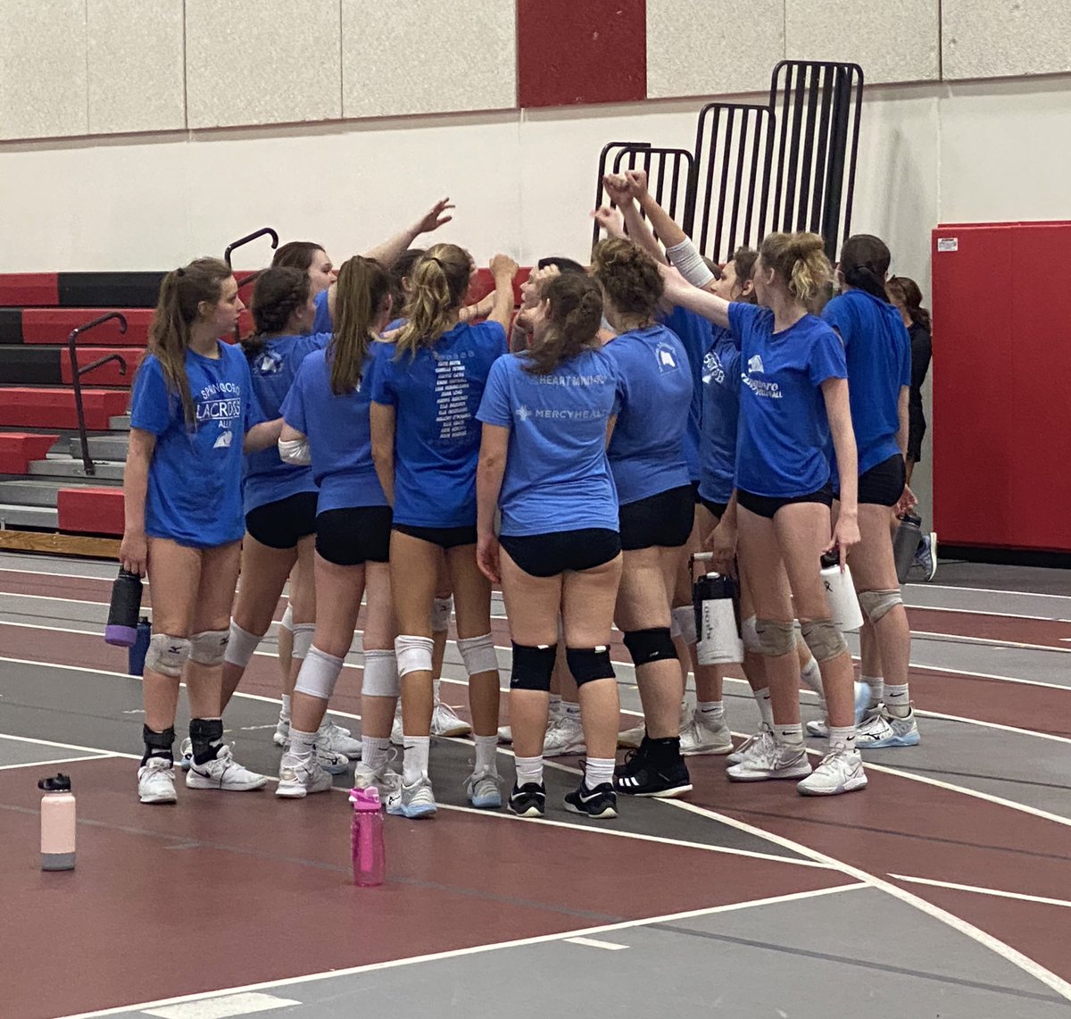 SpringboroVB's tweet photo. Worked hard tonight. Another step in the process! #WeOverMe https://t.co/KAd1uncmWm
