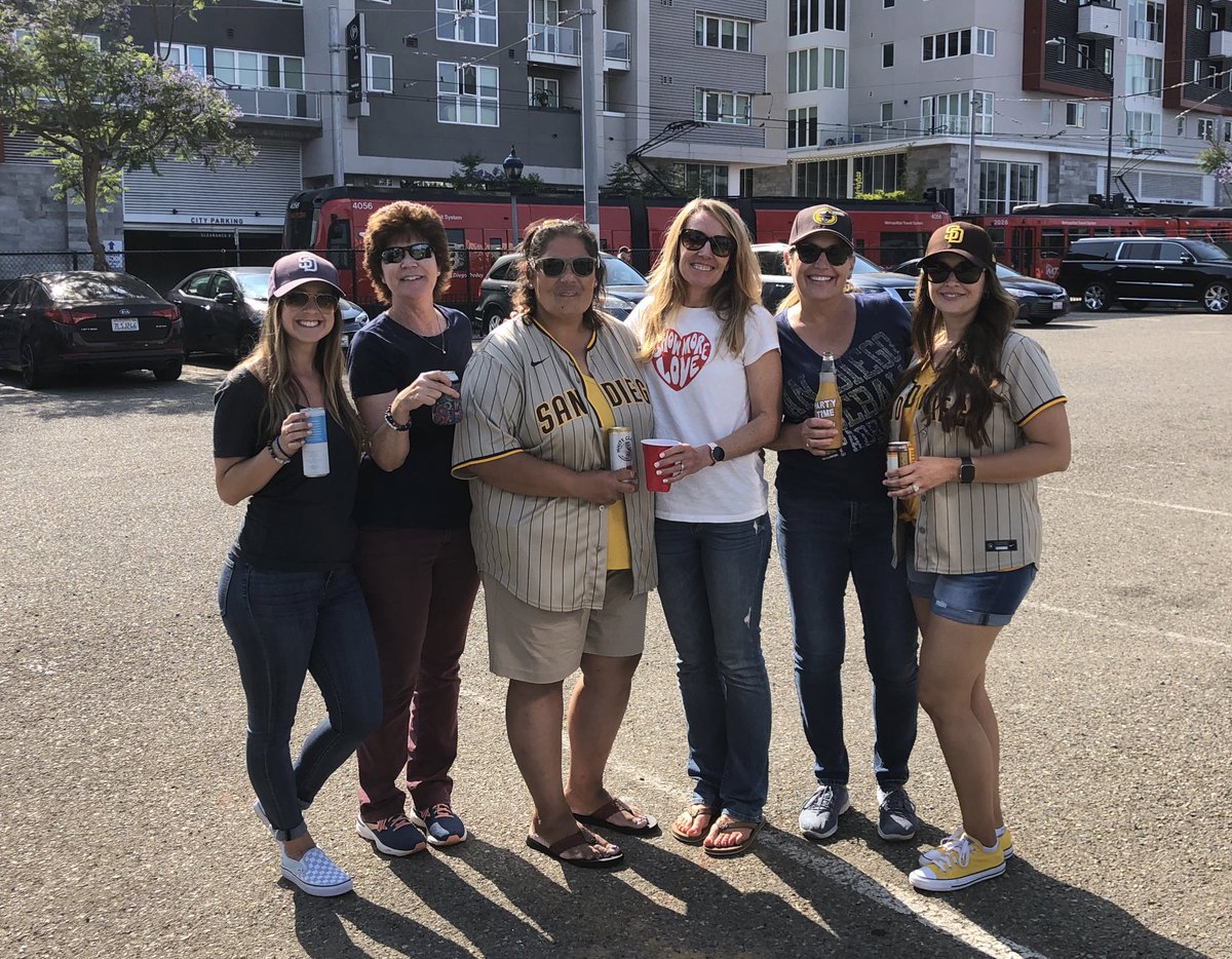 SDGalGina's tweet photo. Let’s go @Padres Are we more excited for San Diego’s Opening Day or that tomorrow is the last day of school?!?! #HungryForMore #TeachersRule #ReadyForSummerBreak 🤎⚾️💛 #Game31of2021 https://t.co/D9akndwZ0T