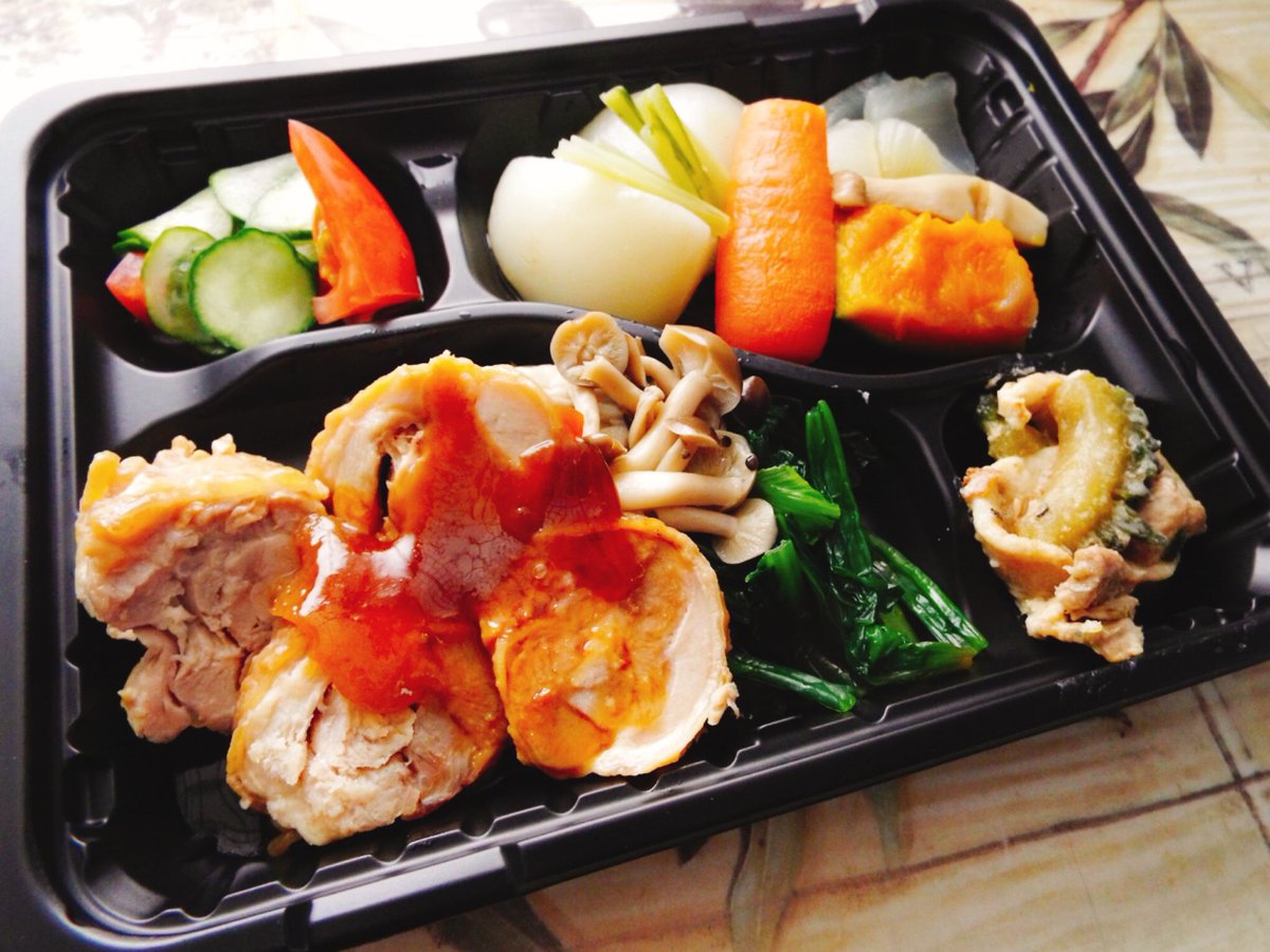 日変わり弁当 いつもの御飯 على تويتر おはようございます いつかお弁当に餃子を入れてみたいので インスタグラムに手作り餃子を投稿してみました どうでしょう 画像は一昨日の鶏のロール煮です いつもの御飯