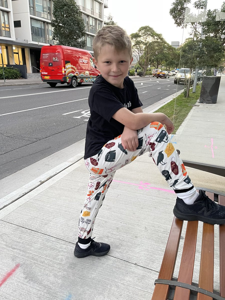 KaseyBadger's tweet image. Fold in the cheese #Coopdog #SchittsCreek #foldinthecheese