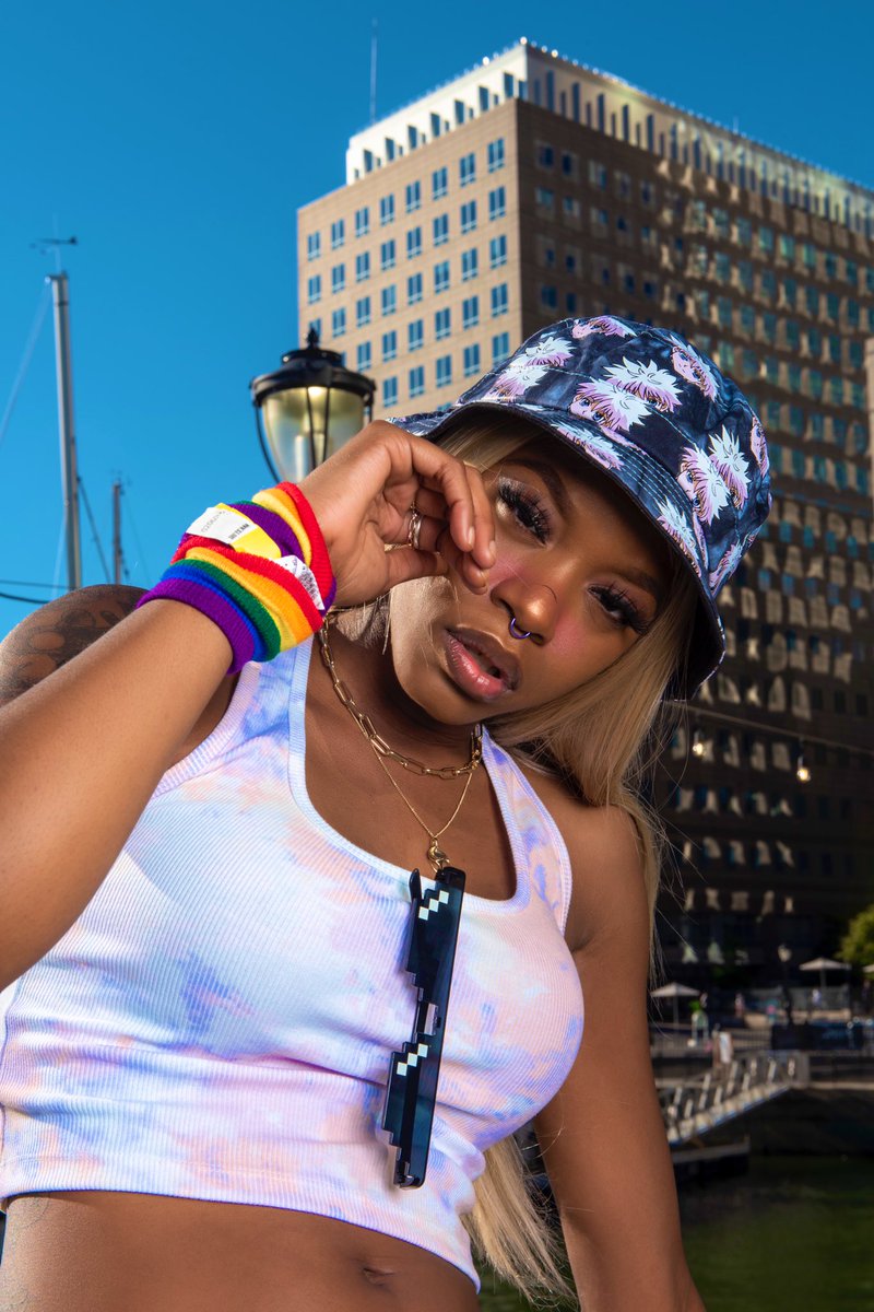 Vibe cookiee kawaii. Alice cookiee. big will dj telly tellz.