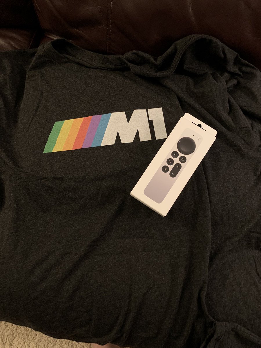 willfarnham's tweet photo. Came home from vacation to find both of these amazing gifts (birthday and early Father’s Day, respectively) waiting for me @atpfm @caseyliss @siracusa @marcoarment https://t.co/3CNsOykeQv