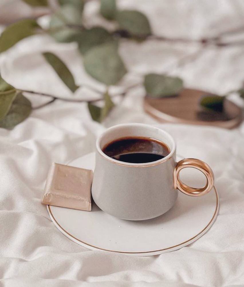 تأكدت بالأمس بأنني صَديق نفسي...عندما لجأت إلى النوم وفي قلبي مواضيع لم أفصح بها لأحد غَيري