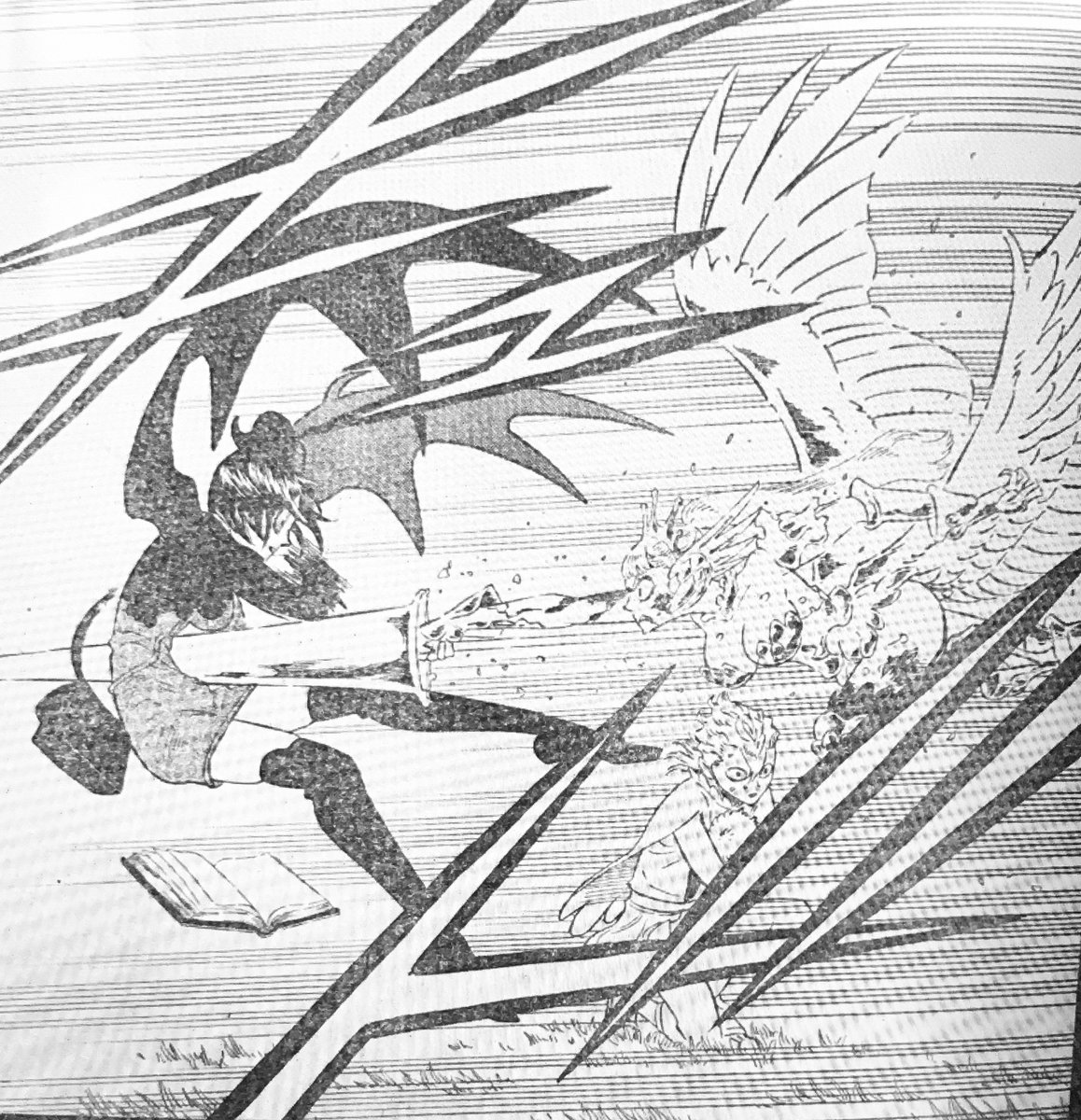 fandeloasiatico's tweet photo. Spoilers ⚠️ #BlackClover296 #BC296 #BCSpoilers
-Noelle sigue luchando contra Vanica
-Flashback de Vanica sobre Acier, madre de Noelle https://t.co/2ntqzr7xcg