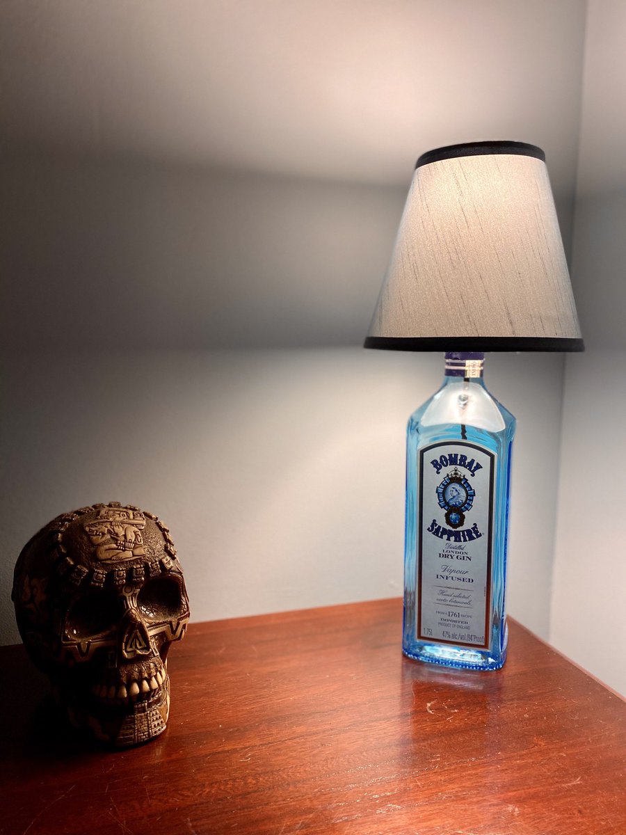 _humblegenius's tweet photo. Bombay Sapphire Gin Bottle Lamp
DM to inquire!
#21orolder #drinkresponsibly #customs  #customlamp  #bottleart #blackart #blackowned #blackdollarmatters #blackdollar #blackownedbusiness #localblackbusiness #neworleans #batonrouge #bouette #laplace #hammond #kenner #metairie https://t.co/w38A1bFI5I