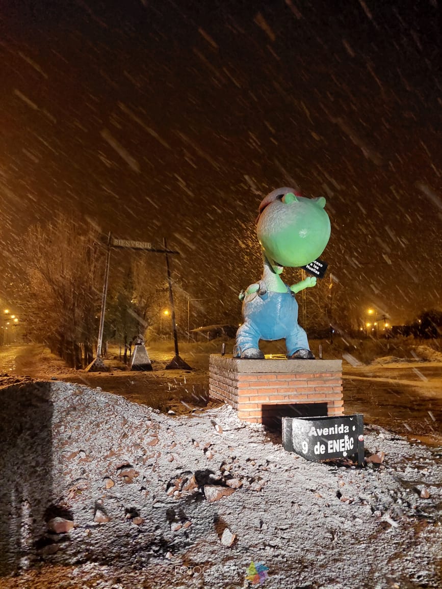 DiFonzoNicolas's tweet photo. Llego la nieve a #VillaElChocon, los paisajes hermosos todo el año.
@minturismo @MarisaFocarazzo https://t.co/Towc960dIl
