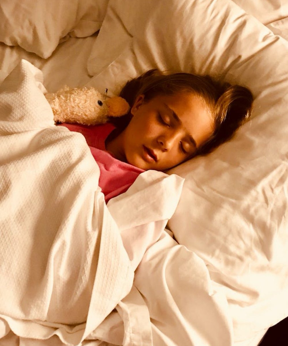 imederm's tweet photo. Los niños deben dormirse a los 8 pm
No deben tener el mismo horario que el de los padres.

#descanso #dermatologia #cdmx #imederm https://t.co/nIYH3WBfGN