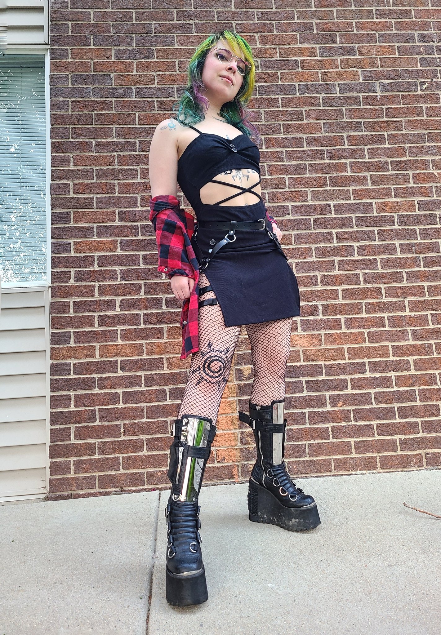 lyssy (they/them) *free OF* on Twitter "do you think im overdressed