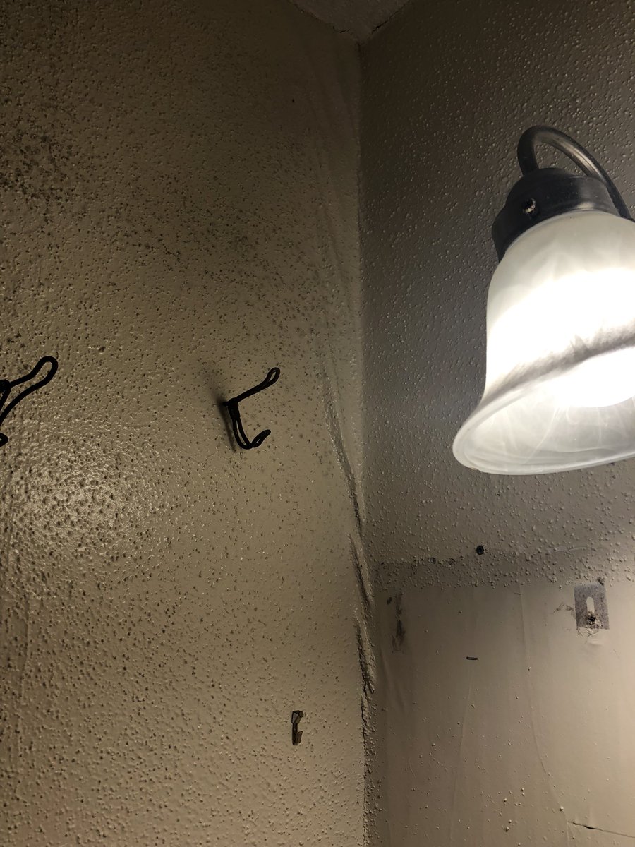 tylerhascats's tweet image. Because I haven’t had a bathroom wall for 4 months, the humidity comes right on in and now there’s so much more damage to be fixed. And my walls and ceiling are mildewing. #TexasPowerGrid
