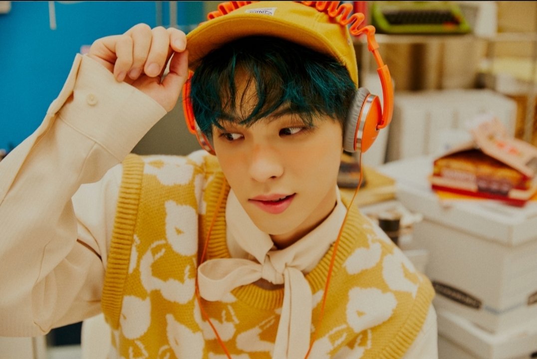 BXLOOK's tweet photo. comment "i love you bx <3" for an edit! https://t.co/PtmI4Gy73J