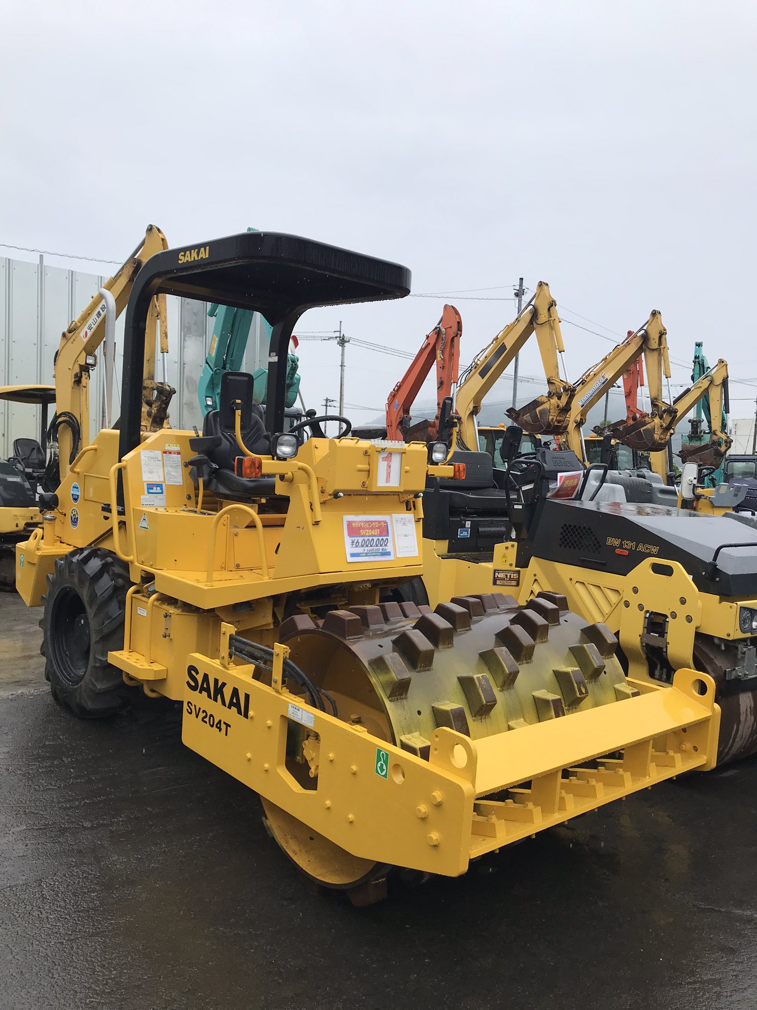 Road Roller 4tタンピングローラsv4t 中古 西尾レントオール 酒井重工業 T Co Wyla1rtsvm Twitter