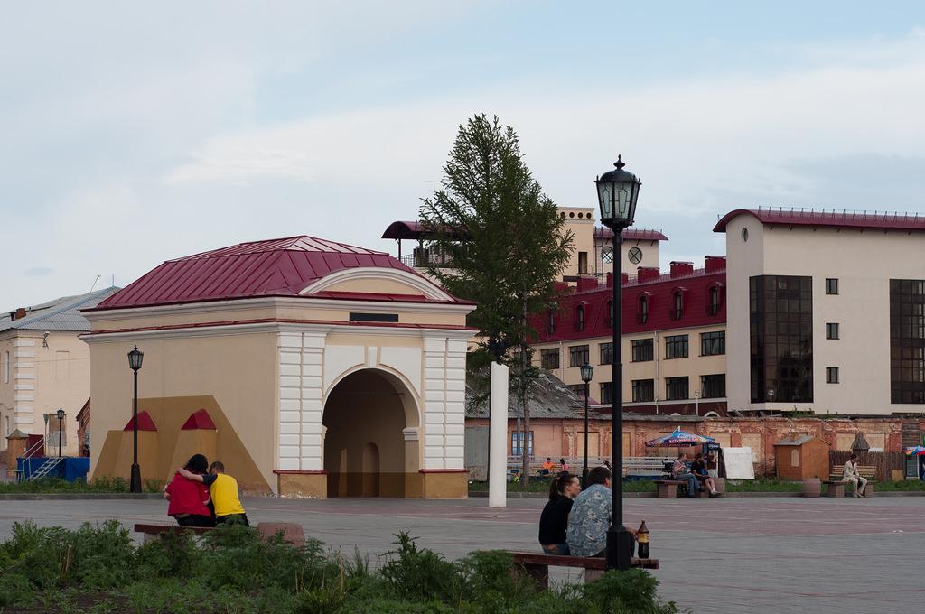 иртышские ворота омской крепости. каторжный острог омской крепости. омская крепость омск. омская крепость омск история. омская крепость история.