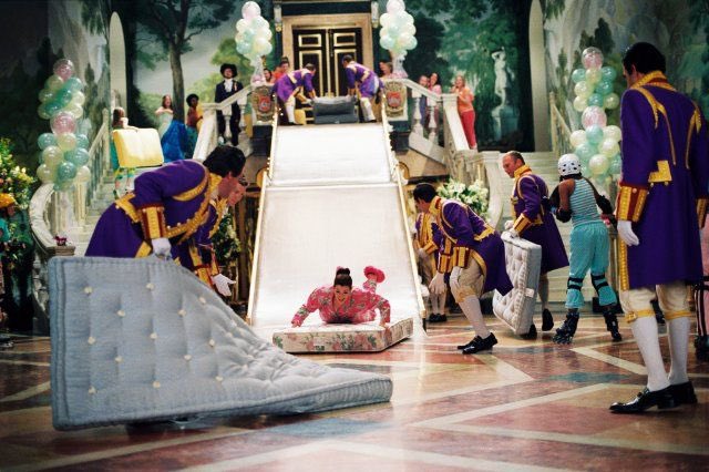 vomitandote2_0's tweet photo. girls don’t want boyfriends, they want a slumber party like in princess diaries 2 https://t.co/sA3vDUTddW