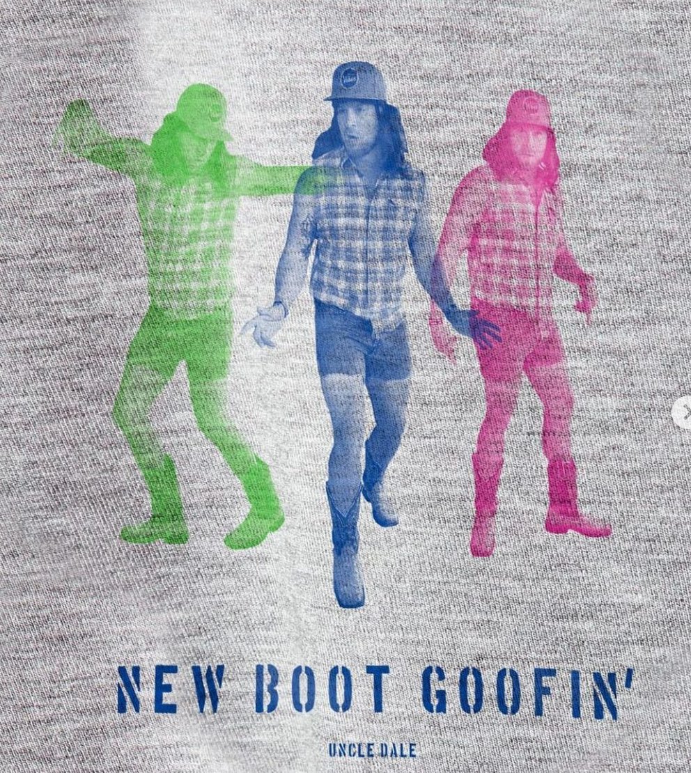OriginalNation2's tweet photo. Introducing the Uncle Dale "New Boot Goofin" T-Shirt!

Dale Mills, @dalepmills aka America's Favorite Uncle, just launched this fun-loving t-shirt! 

Giving Back is incredibly important to Dale which is why 100% of the proceeds will be donated to @NICUHandtoHold 🤝❤️🤝 https://t.co/zXjUv47tQo