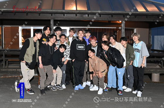 本日6/18(金) 22時より「#THEFIRST」の公式写真(第一弾)を販売します