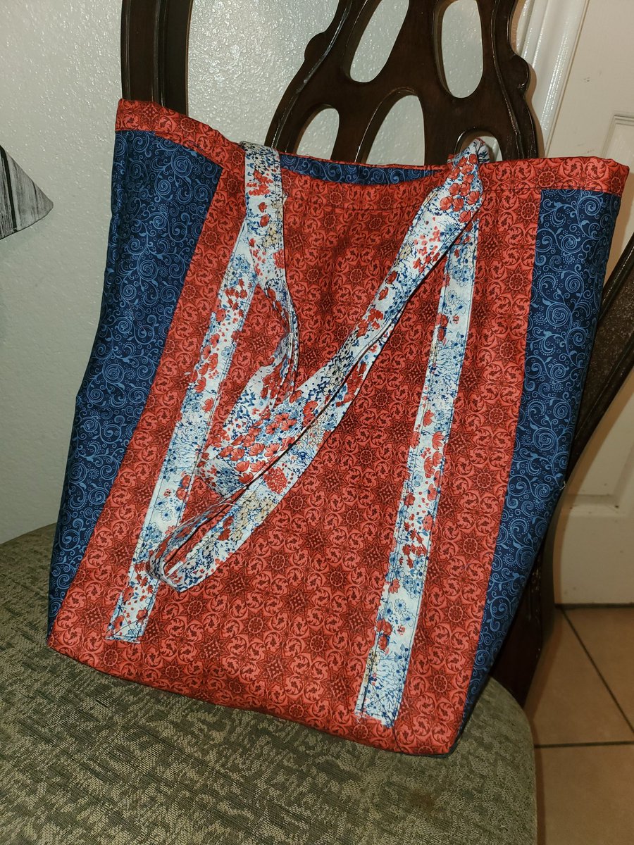 LElizaG_LFU's tweet photo. Look at what I made! First tote bagβ€ was worth the effort! #lifelonglearning #summercrafting
Now, a short break...then, on to homework! π€π©βπ» https://t.co/lyLTQN9iKr