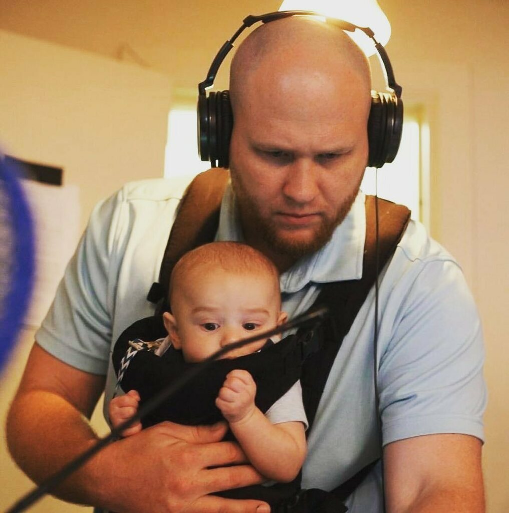 HeartStringsme's tweet photo. Call of Duty…Daddy Duty that is! #FathersDay2021 https://t.co/pOBSWBOojw https://t.co/Xui4fNZJ1D