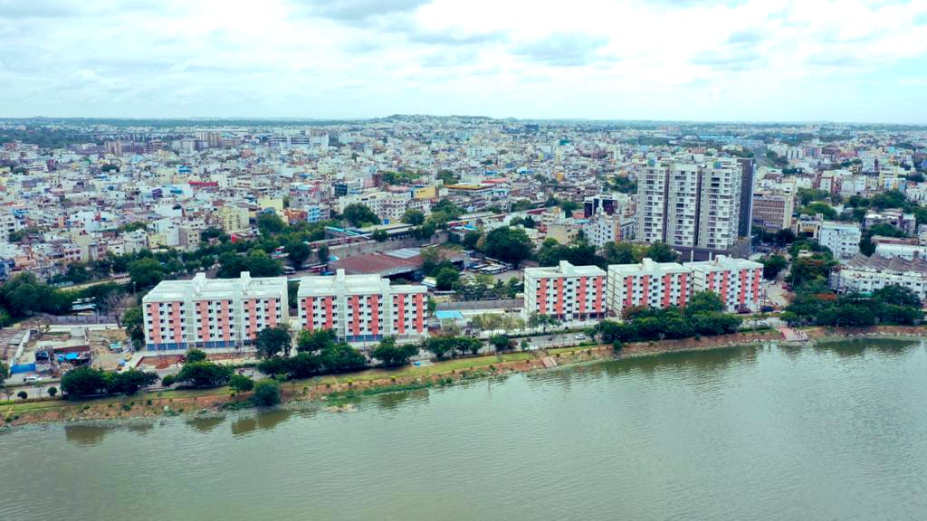 Delighted &amp; proud to be handing over 330 of these lake view 2BHK homes built under #Telangana Govt’s #DignityHousing program 

Thanks to Hon’ble CM KCR Garu, an area that was a slum, has now been redeveloped &amp; built in the heart of Hyderabad overlooking the famous Hussain Sagar😊