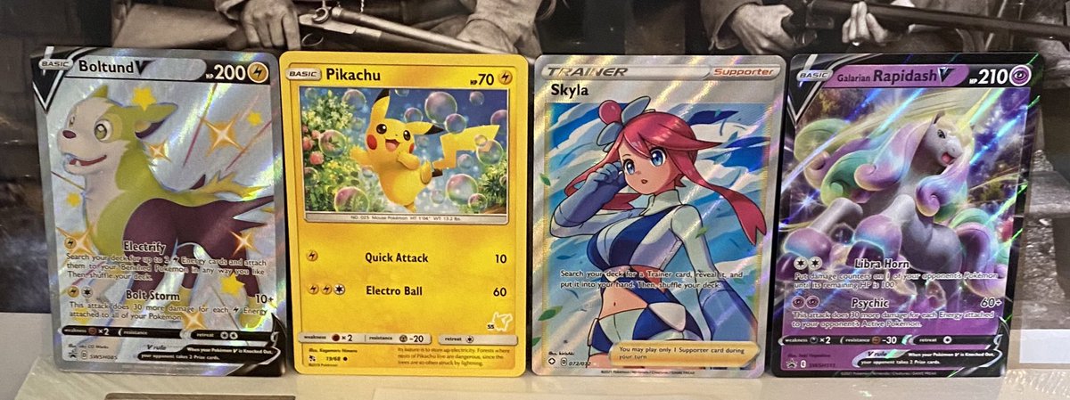 CardKeeps's tweet image. Shoot me some offers🙌🏽