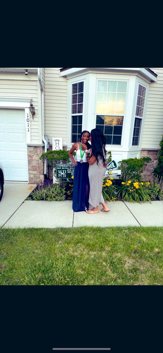 So_much_Sasss's tweet photo. So proud of my beautiful girl🖤🎓! #8thGradeGrad #Classof2025 https://t.co/TtH96Pluno