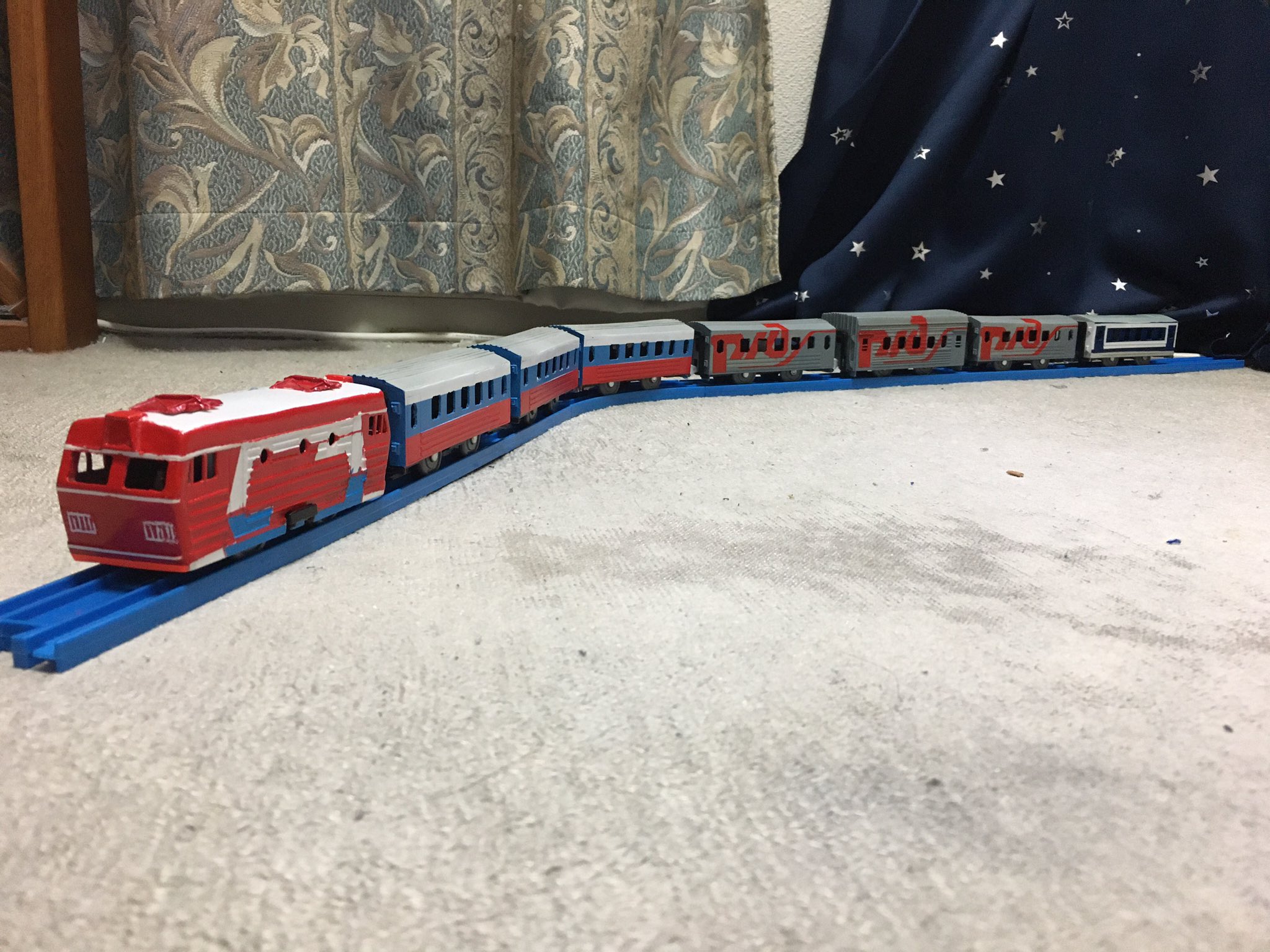 非売品】シベリア鉄道 ロシア号 車掌バッジ - メルカリ