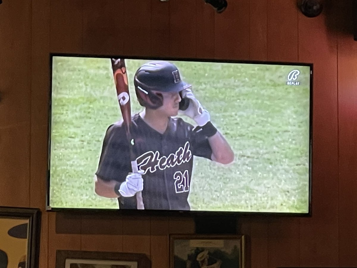 Just in Midland,TX enjoying dinner on a Thursday night. <a href="/HeathHawksBB/">Heath Hawks Baseball</a> on about 5 tv’s. <a href="/swinghard9/">Greg Harvey</a> <a href="/heathhawksradio/">Shannon Rodden</a> <a href="/HeathHawksVoice/">Heath Hawks Voice</a> <a href="/RocoRich13/">Richard Casarez</a> <a href="/RHHSHawks/">Rockwall-Heath HS</a>