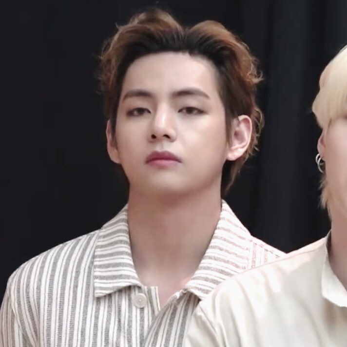 Taehyung. tweet media