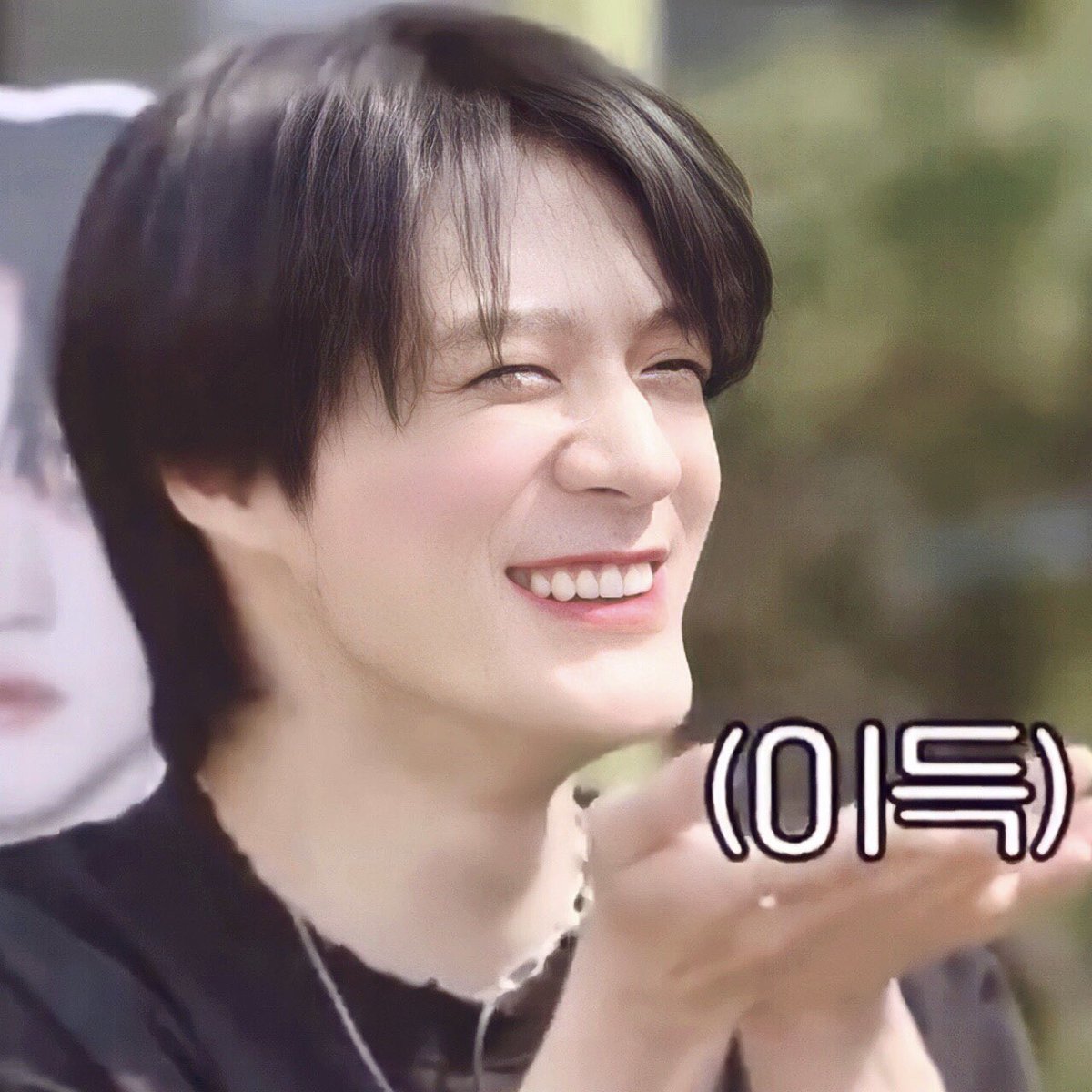 (.◜◡◝)🤲🏻