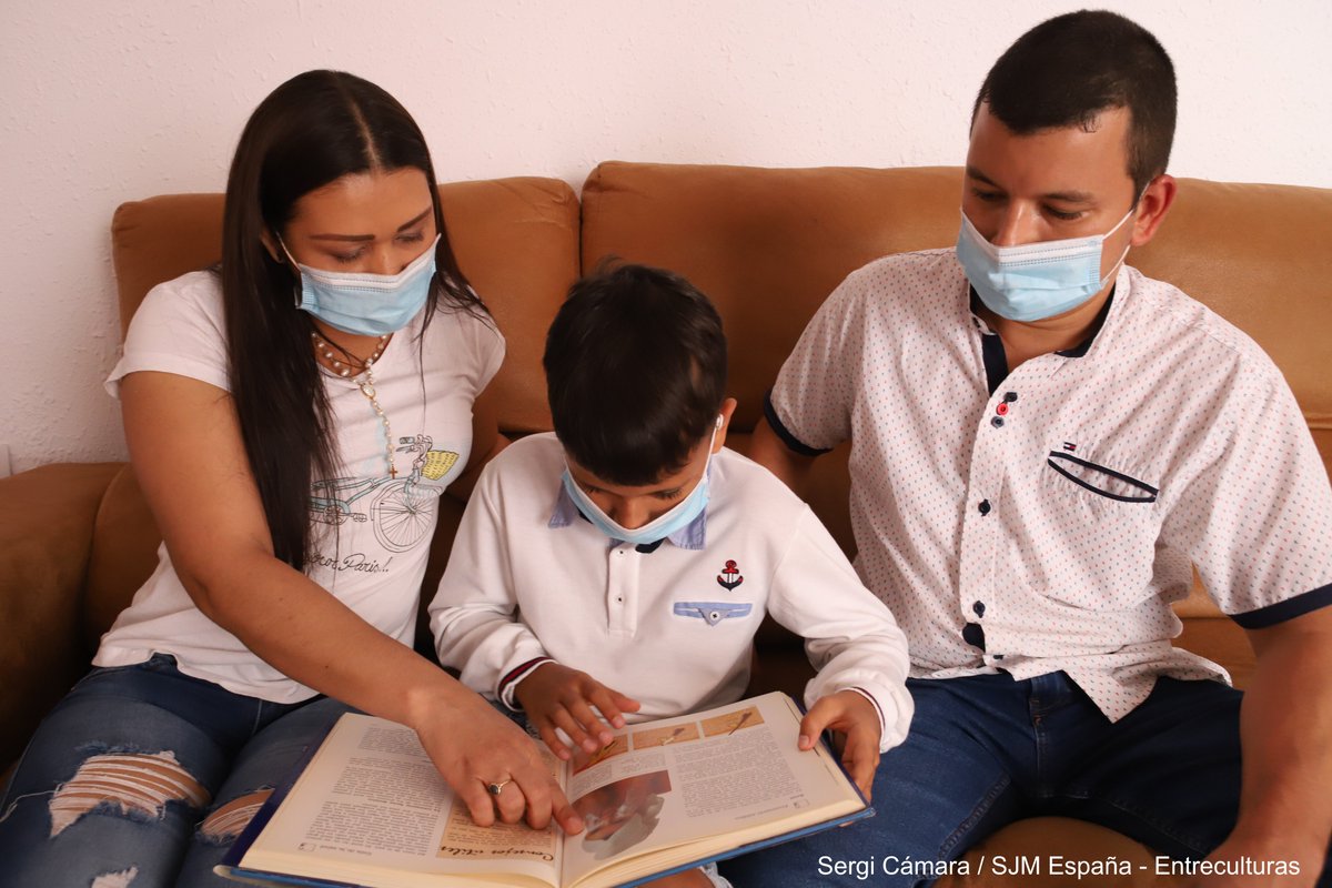 🤲 El Pacto por la Hospitalidad recoge las peticiones que queremos lograr al final del camino. Un trayecto que nos lleva a políticas + justas y donde el apoyo y acompañamiento a las personas refugiadas
es la base de una sociedad global.

#SumoMiCamino ⬇️

hospitalidad.es/caminosdehospi…