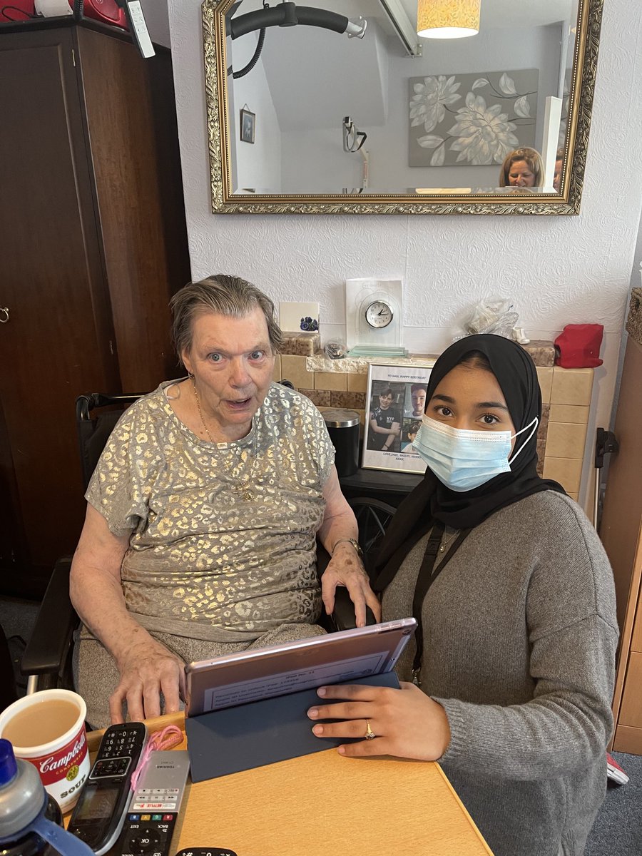 Neighbours in Poplar (@nip_poplar) on Twitter photo One of our clients enjoying IT with Tara @CanaryWharfGrp <a href="/EastEnd_CF/">East End Community Foundation</a> <a href="/GrocersHall/">Grocers' Hall</a> @mcashmanCBE One of our clients enjoying IT with Tara @CanaryWharfGrp <a href="/EastEnd_CF/">East End Community Foundation</a> <a href="/GrocersHall/">Grocers' Hall</a> @mcashmanCBE