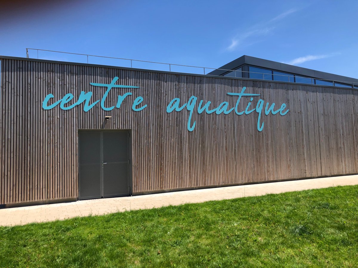 👋 Centre Aquatique Tri'eau à Baud ! Ça y est l'enseigne est désormais installée !👍 
<a href="/CentreMorbihan/">Centre Morbihan</a> #centreaquatique #piscine #logo