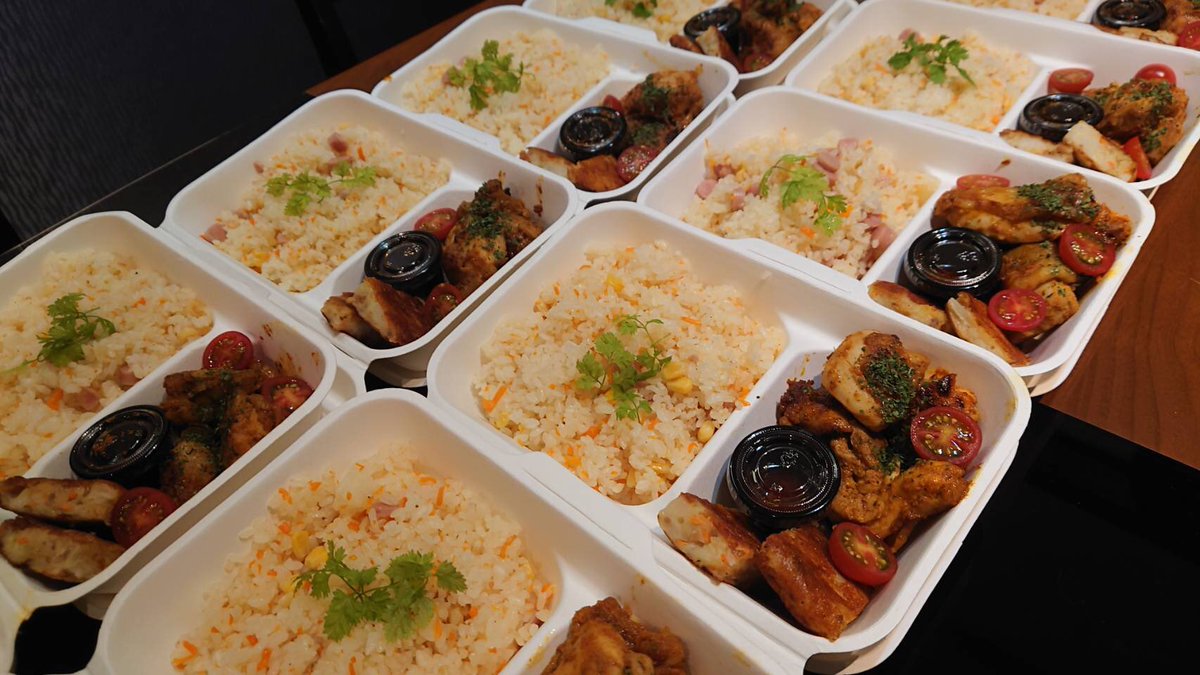 helloeatprojec1's tweet photo. https://t.co/nB4AyDrI1V
第2回Hello Eat Project活動報告です!
今回も素敵な美味しいお弁当を配布できました😊💓
来月は7月20日(火)に開催です!
#親に頼れない青年向け食支援ひめじ
#HelloEatProject
#和食れんげ
#15〜30歳
#無料弁当配布
#姫路おみぞ筋商店街 https://t.co/cN7QzdVmEe