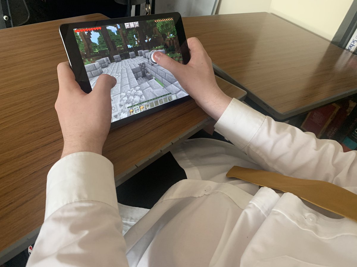 craigieengdept's tweet photo. Before the change of timetable, the s3 Media class used the ‘Digital Citizenship’ Lessons on Minecraft to learn about fake news and harassment. #DigiLearnDundee #DigiLearnCraigie https://t.co/ANrfnX44c0